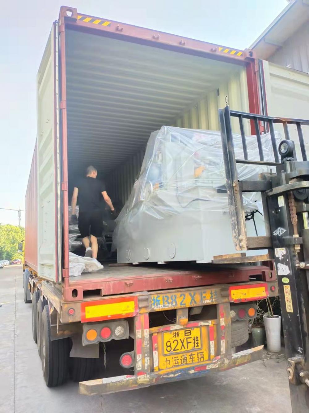 Electrostatic coating line for buses 