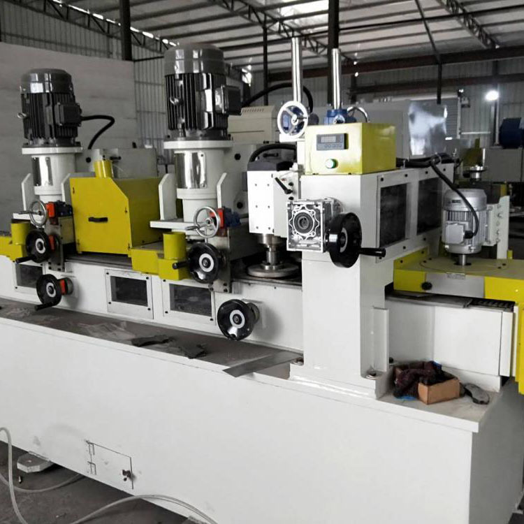 Multifunctionele gecombineerde slijpmachine voor frictieplaat